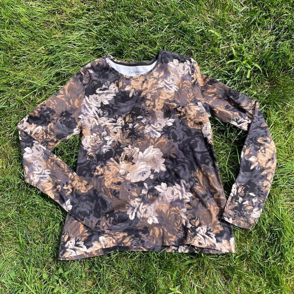 dark blue/ grey/ tan patterned shirt